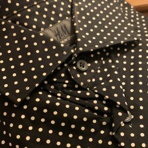 Slim fit polka dot black and white shirt